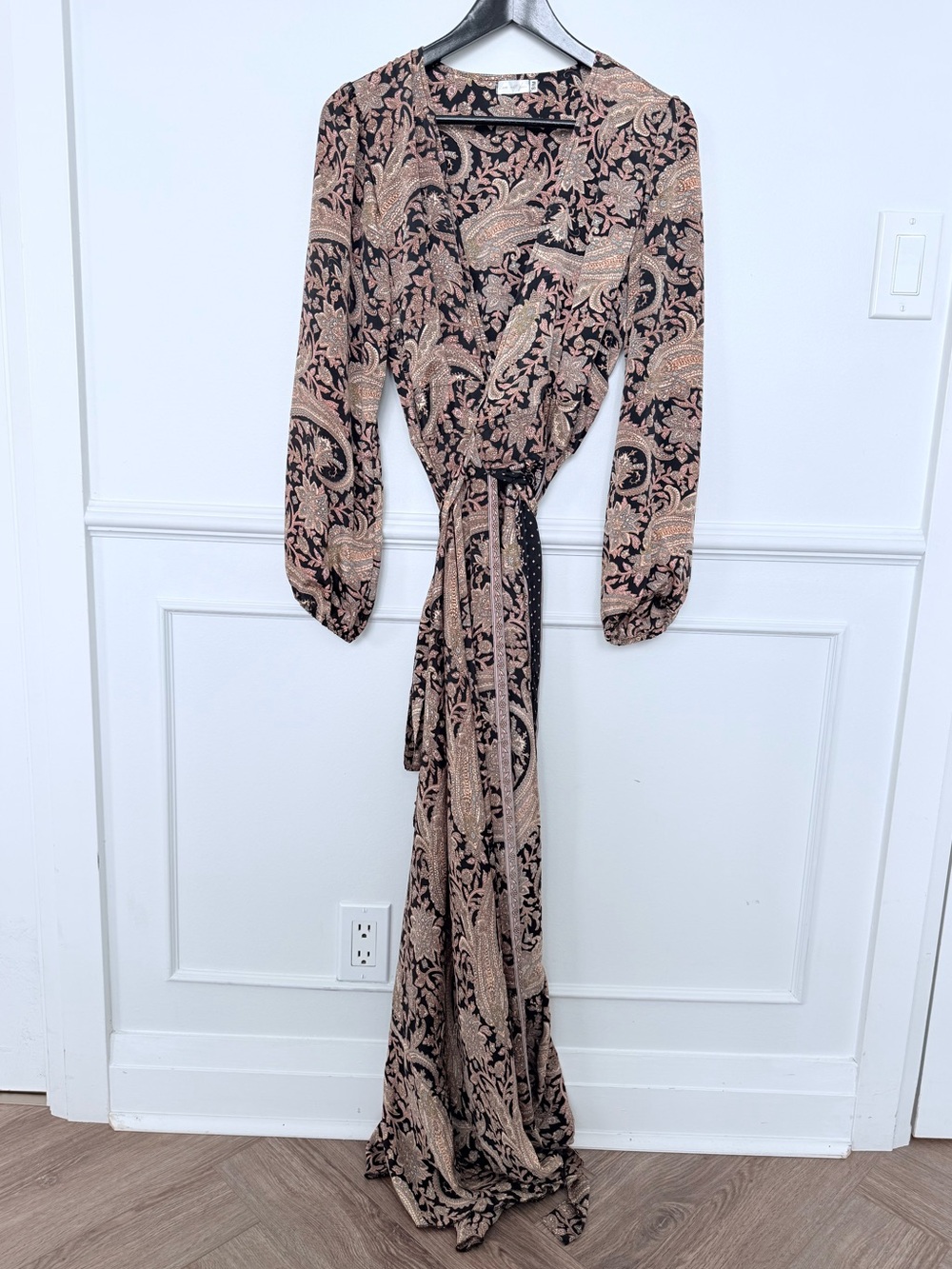 Wrap paisley maxi dress S